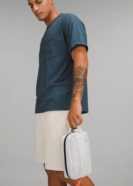 11 Best Lululemon Bags for Traveling: Travel Like a Boss 158 lululemon bags for travel